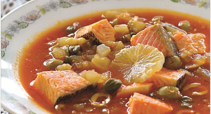 Рыбная солянка из лососевых трех видов