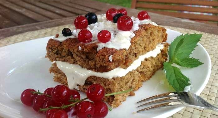 Быстрый пирог к чаю с вареньем