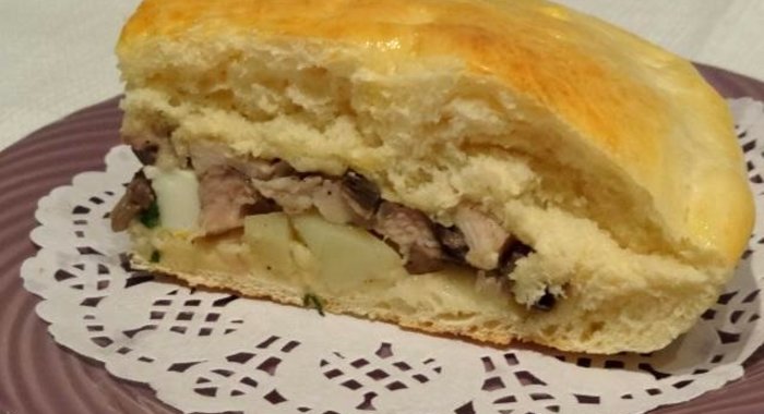 Пирог с курицей и грибами