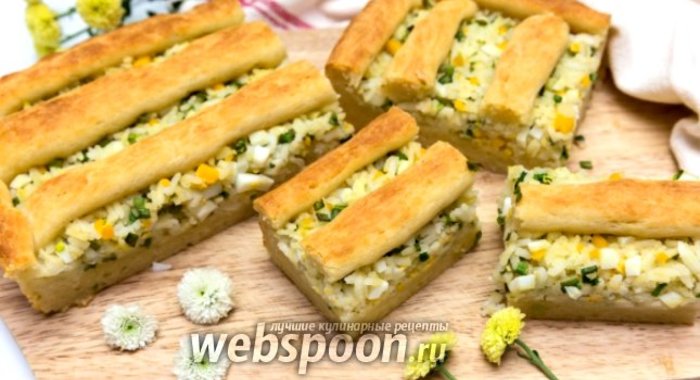 Пирог с луком, рисом и яйцом на творожном тесте