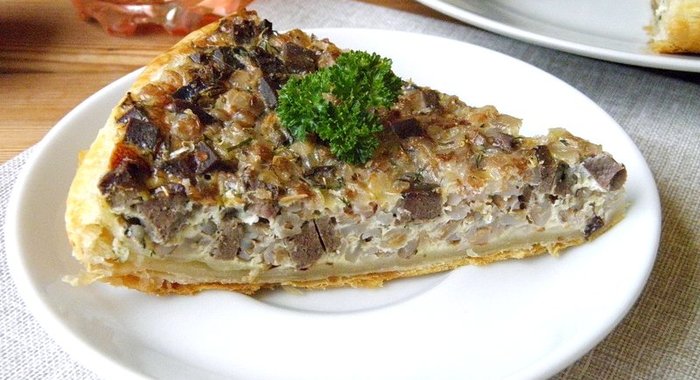 Пирог с гречкой и печенью