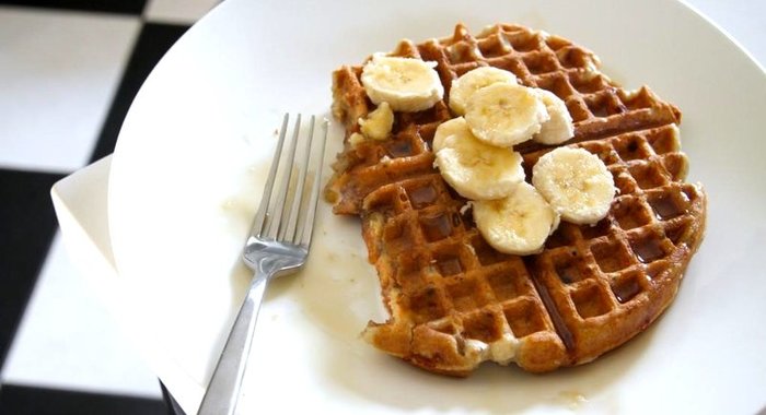 Бананово-ореховые вафли