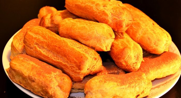 Эклеры с шоколадно-сливочным сыром