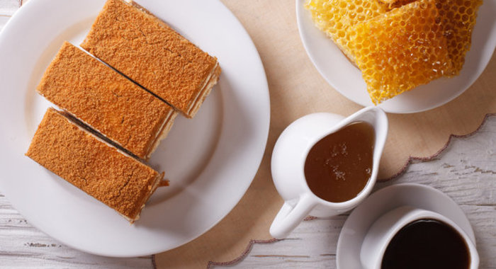 Нежный медовик