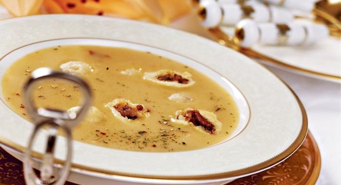 Гороховый суп с картофельными клецками