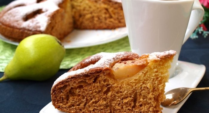 Пирог с грушей на молоке