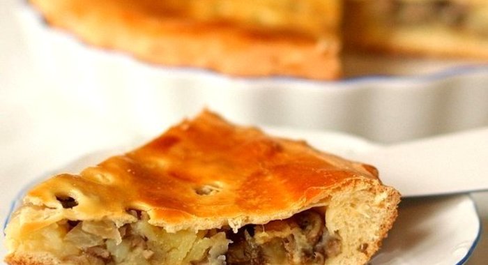 Пирог с грибами и картофелем