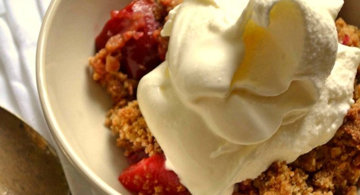 Клубничный крамбл