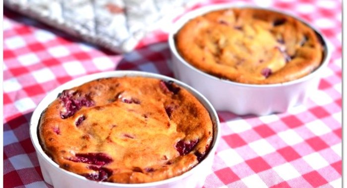 Творожник с ягодами