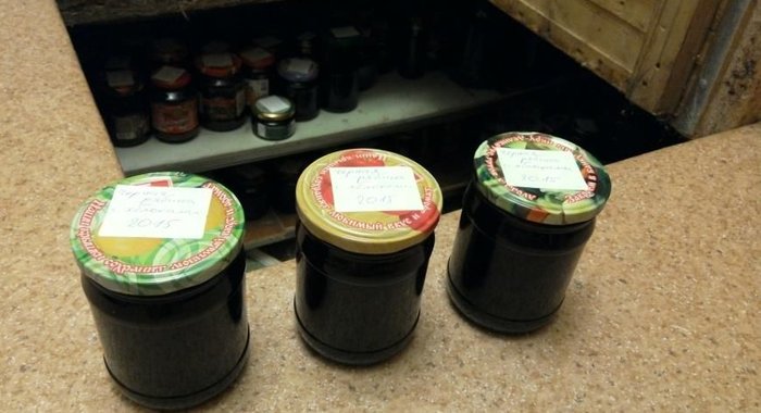 Пирог с персиками