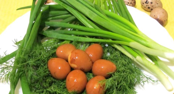 Маринованные перепелиные яйца