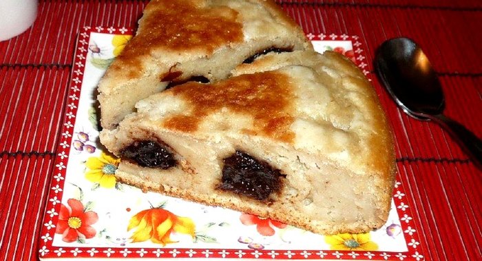 Овсяный пирог с черносливом