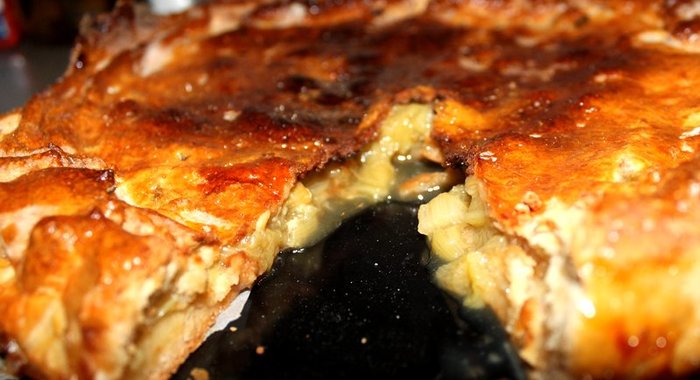 Пирог из ревеня с коньяком