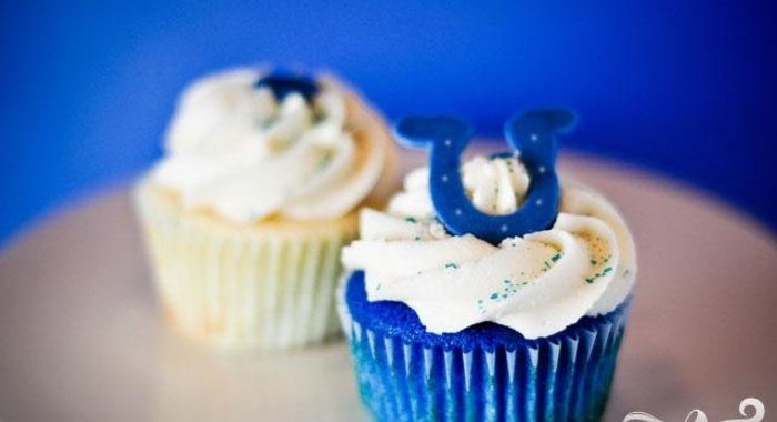 Баварские новогодние капкейки