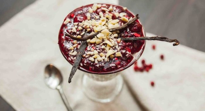 Risalamande. Датский рисовый пудинг с горячим вишневым соусом