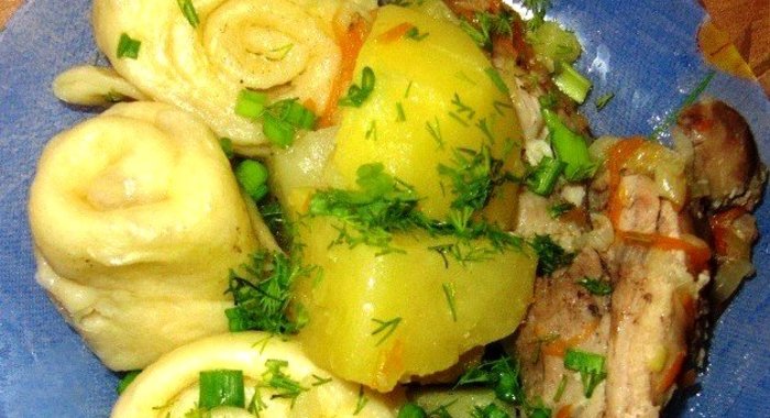 Штрудель с курицей и картошкой