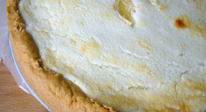 Пирог с кокосово-творожным суфле