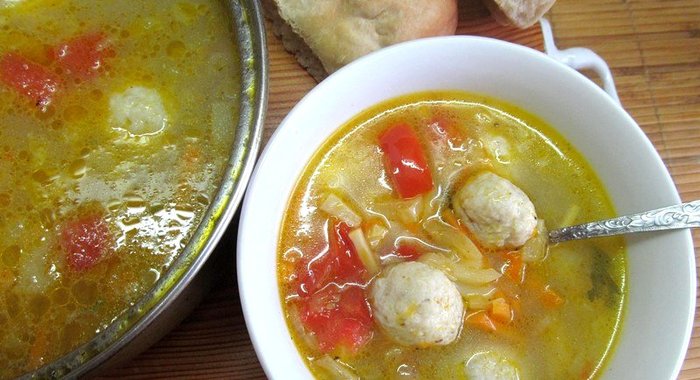 овощной суп с фрикадельками из куриного фарша