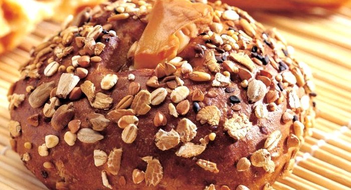 Маффины со щавелем и кедровыми орешками