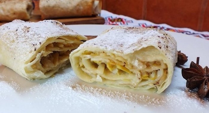 Яблочный штрудель на скорую руку