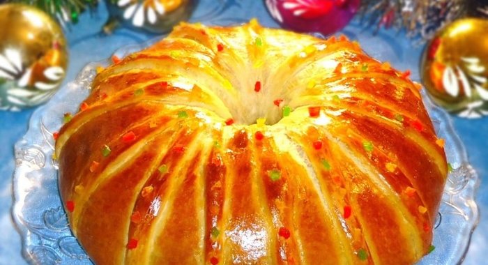 Праздничный калач с сюрпризом