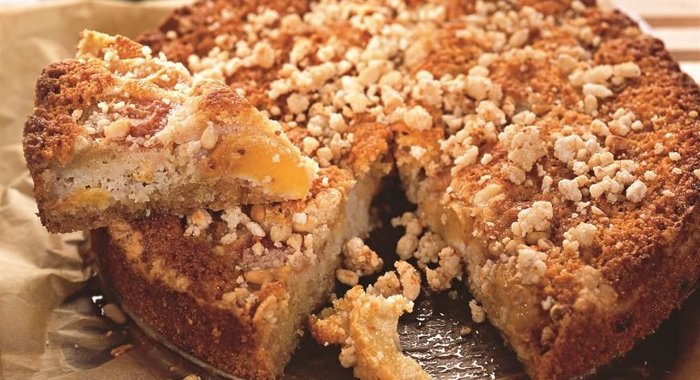 Персиковый пирог со штрейзелем