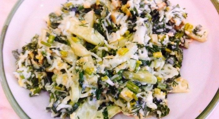 Весенний салат с черемшой