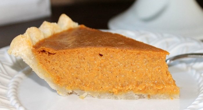 Пряный тыквенный пирог с медовой глазурью