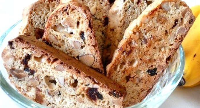 Бискотти с орехами и сухофруктами