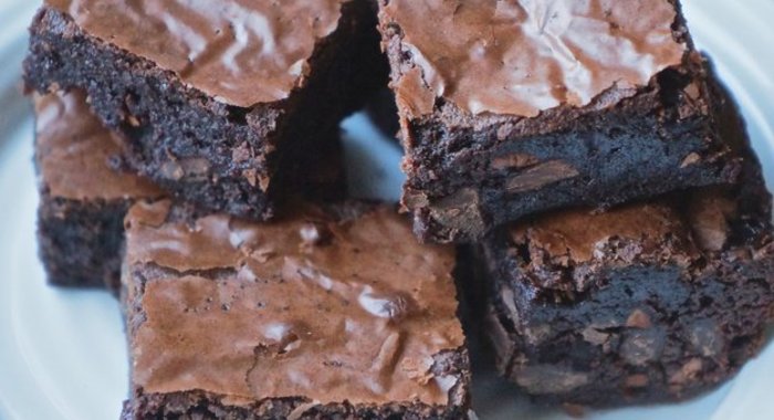 Брауни с клюквой и кокосовой стружкой