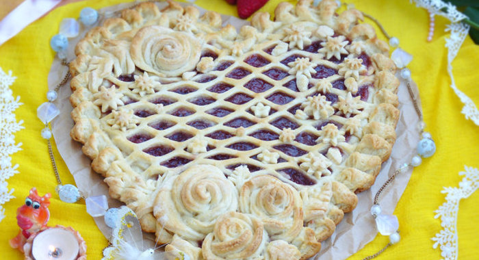 Пирог «Земляничная любовь»