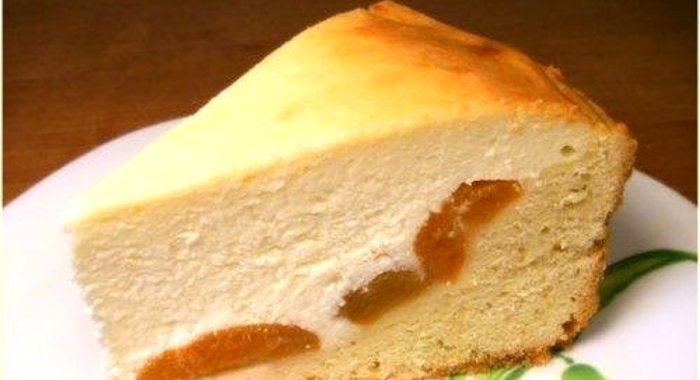 Пирог с творогом и абрикосами