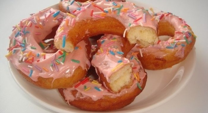 Творожные пончики в глазури