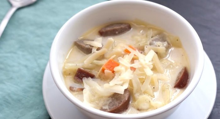 Немецкий суп с колбасками