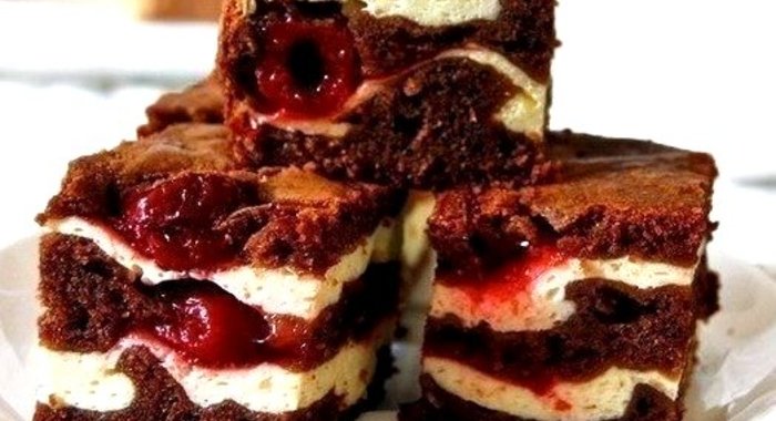 Брауни с творогом и вишней