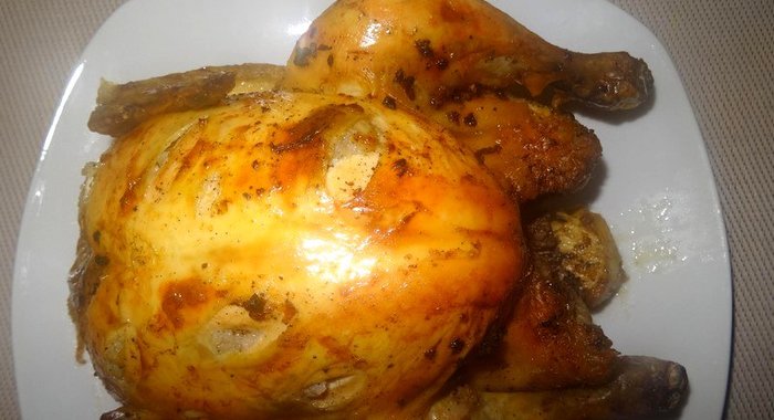 Запеченная курица в чесночно-лимонном маринаде