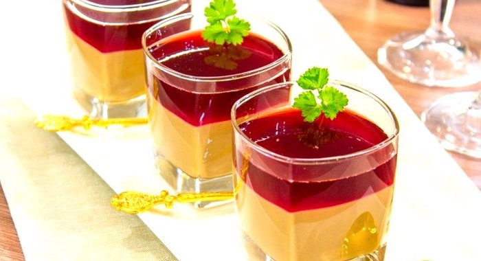 Паштет под брусничным желе