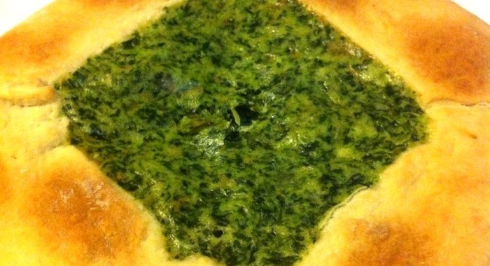 Пирог со шпинатом и сливочным сыром