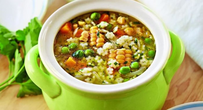 Овощной суп с мелкой пастой