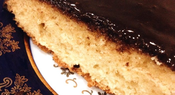 Пирог медовый в шоколадной глазури