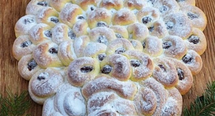 Сладкая рождественская бриошь ( Dolce Albero Natale)