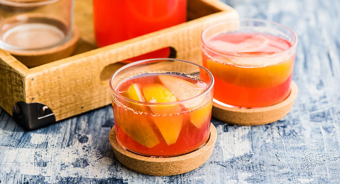 Компот из персиков и яблок