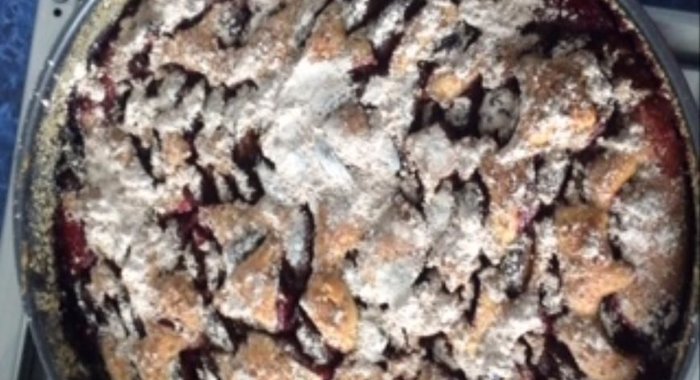 Сливовый пирог