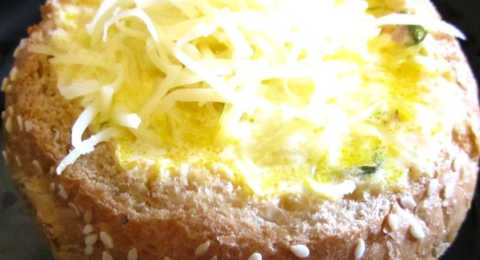 Картофельный суп в хлебе