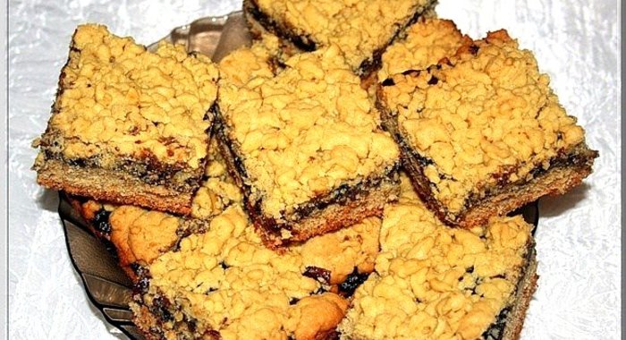 Пирог с домашним повидлом