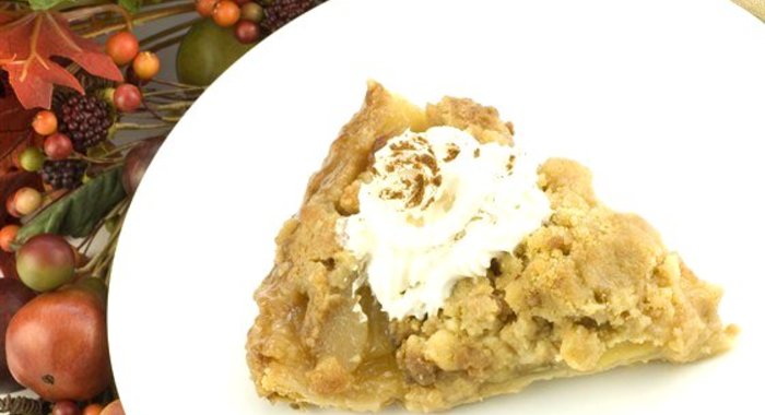 Быстрый яблочный пирог с медом