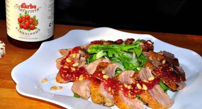 Салат с утиной грудкой по-китайски