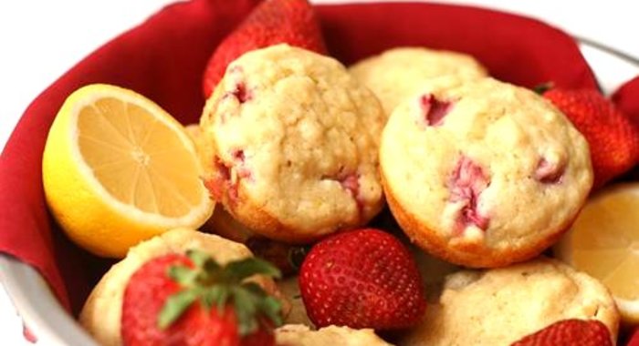Клубнично-лимонные маффины с рикоттой