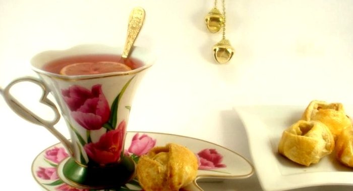 Мини слоечки с яблоками