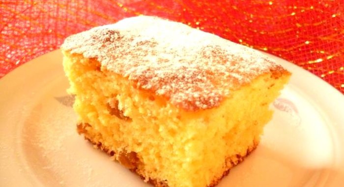 Пирог из кукурузной муки на кефире